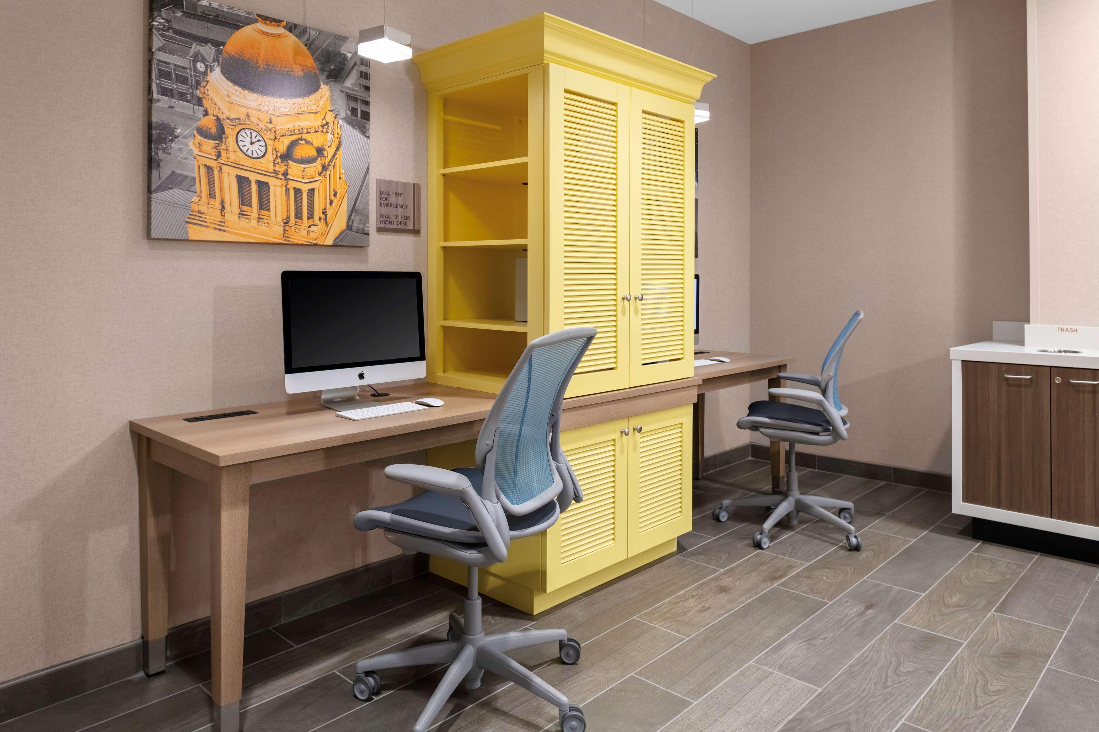 Home2 Suites By Hilton Fort Wayne North Sunnybrook Acres エクステリア 写真