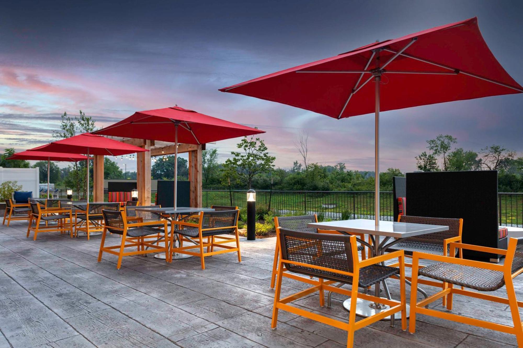 Home2 Suites By Hilton Fort Wayne North Sunnybrook Acres エクステリア 写真