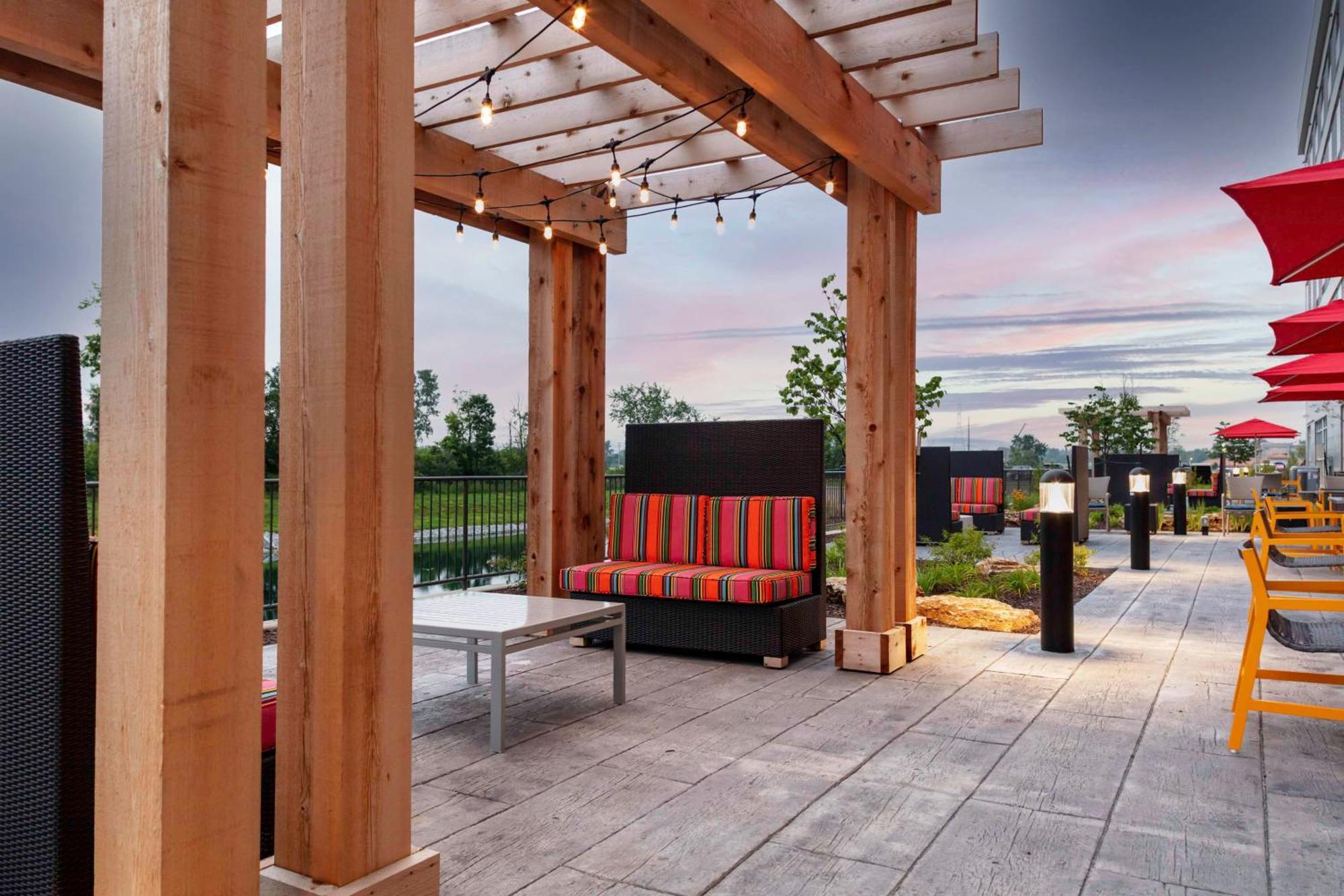 Home2 Suites By Hilton Fort Wayne North Sunnybrook Acres エクステリア 写真